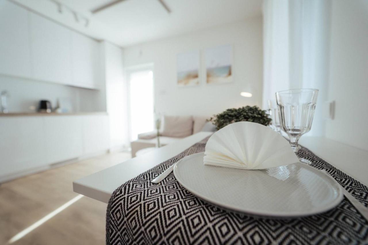 No.1 Apartment In Palanga, Vaivorykstes Apartment Εξωτερικό φωτογραφία